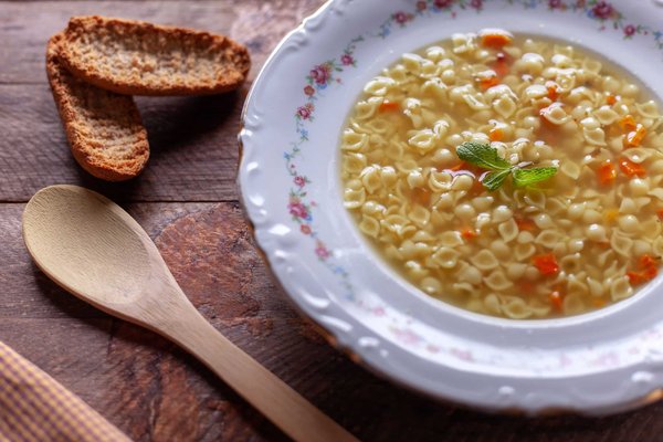 How can you create a pet-safe indoor garden in a UK city flat?