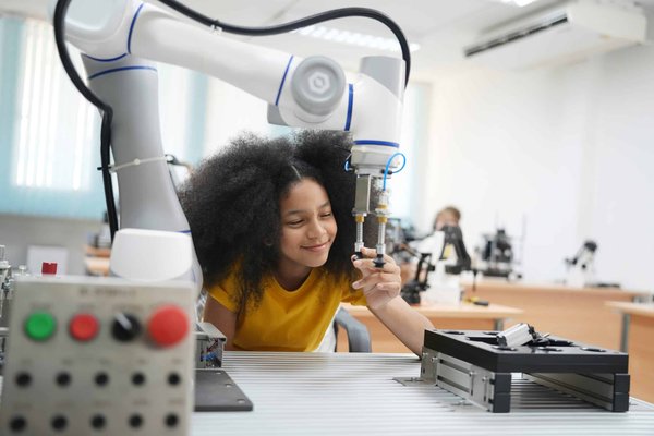 What's the Potential of Edge AI in Enhancing UK Retail Customer Experience?