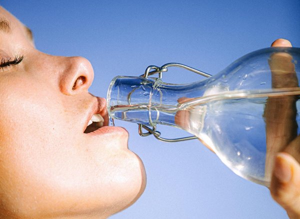 What Are the Best Pre-Competition Hydration Techniques for Endurance Sports in Hot Climates?